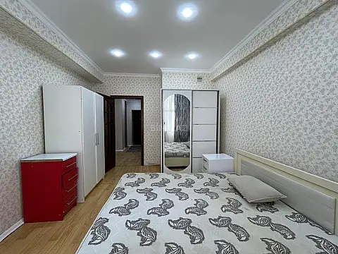 Satılır 2 otaqlı mənzil 57 m²