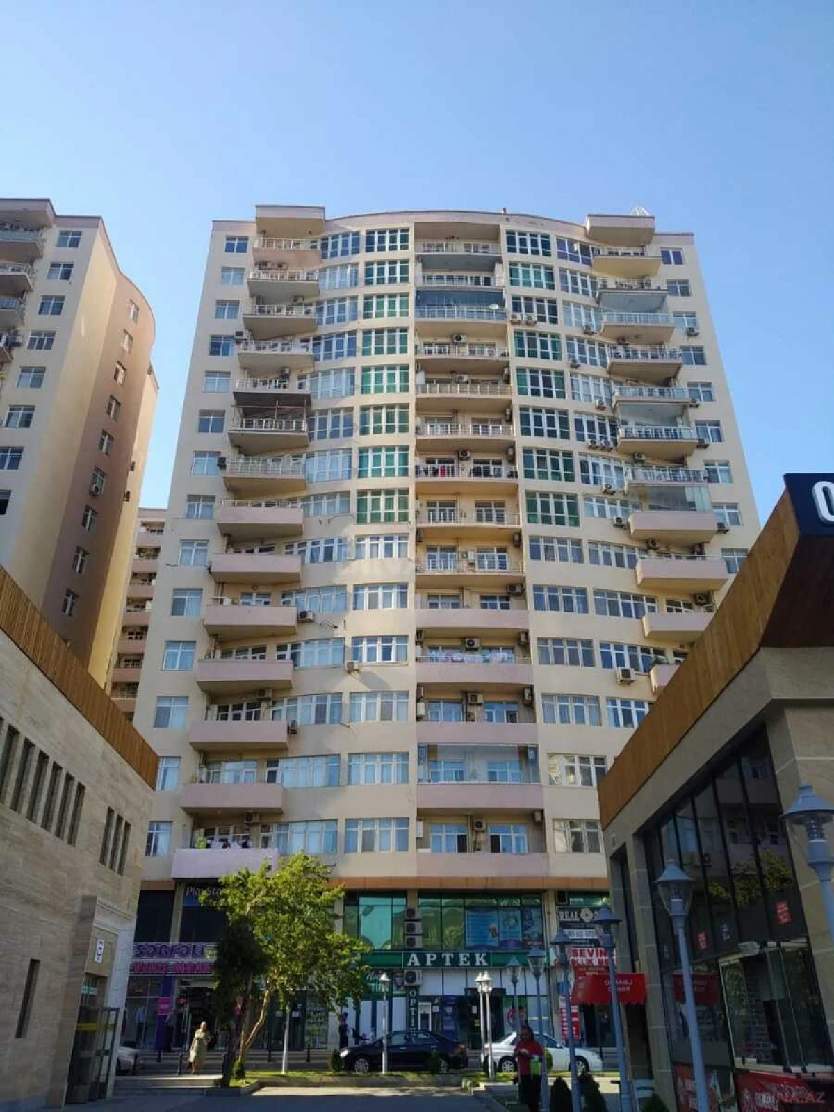 Satılır 2 otaqlı mənzil 57 m²