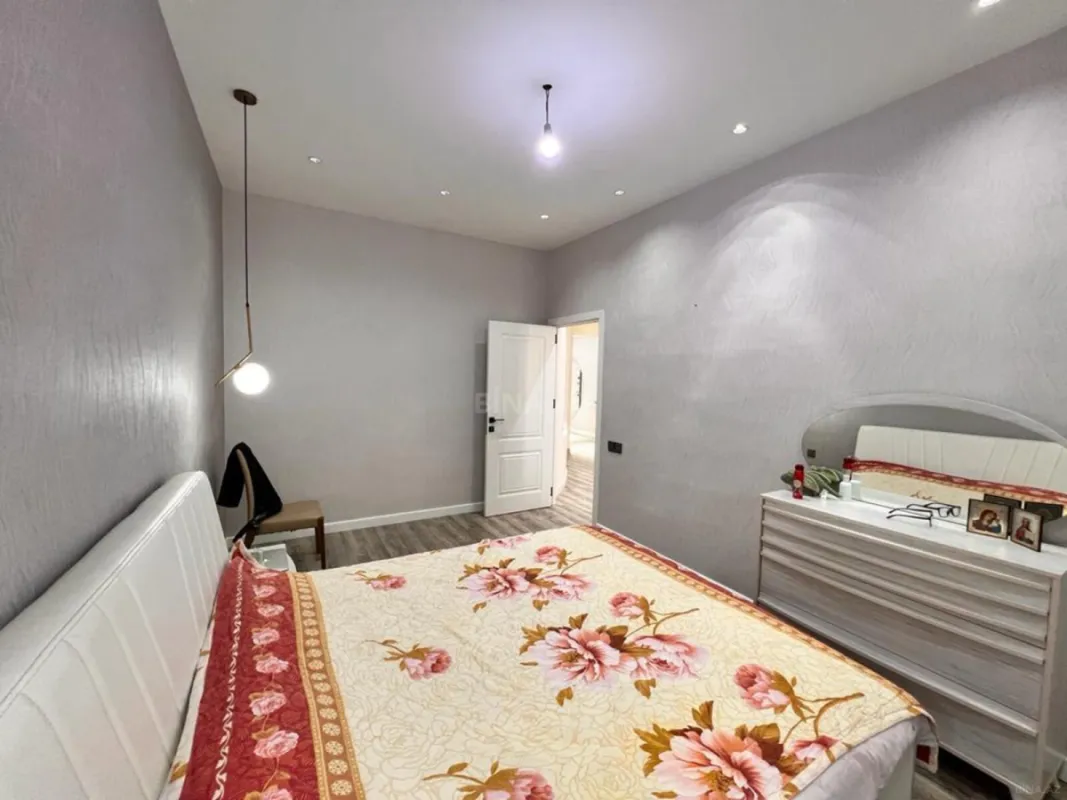 Kirayə verilir 3 otaqlı mənzil 110 m²