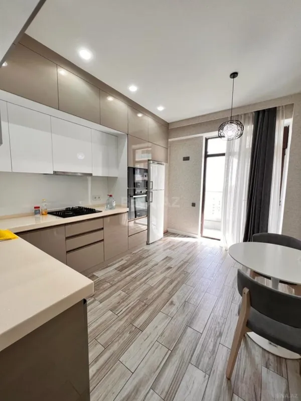 Kirayə verilir 3 otaqlı mənzil 110 m²