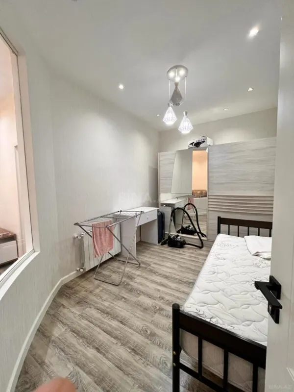 Kirayə verilir 3 otaqlı mənzil 110 m²