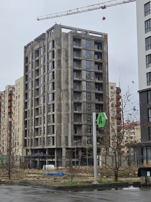 Satılır 2 otaqlı mənzil 104 m²