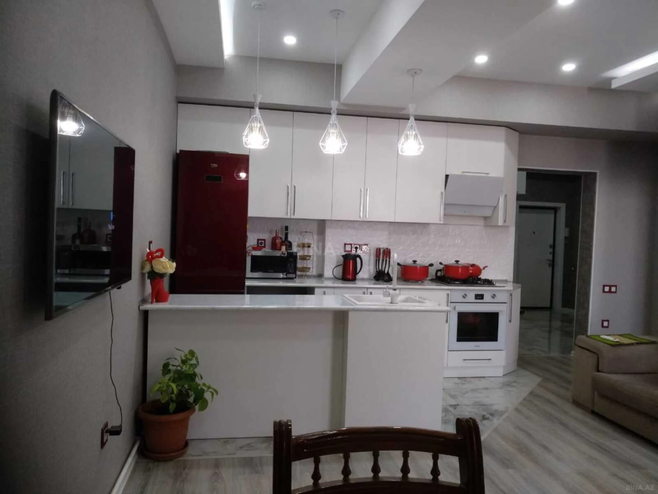 Satılır 3 otaqlı mənzil 103 m²