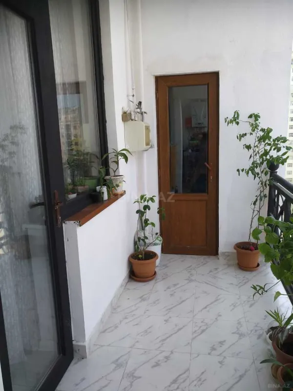 Satılır 3 otaqlı mənzil 103 m²