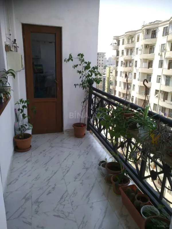 Satılır 3 otaqlı mənzil 103 m²