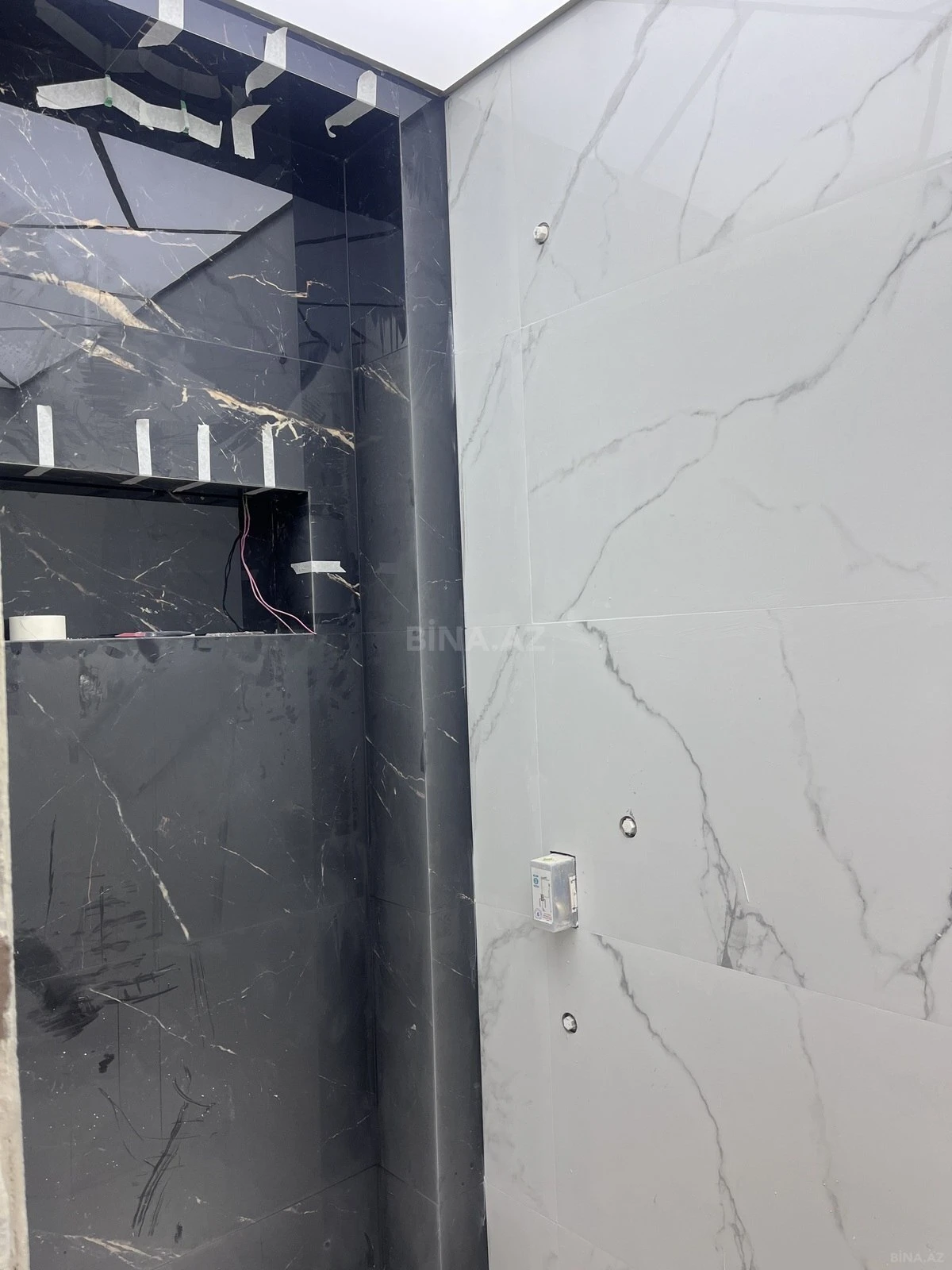 Satılır 3 otaqlı mənzil 107 m²