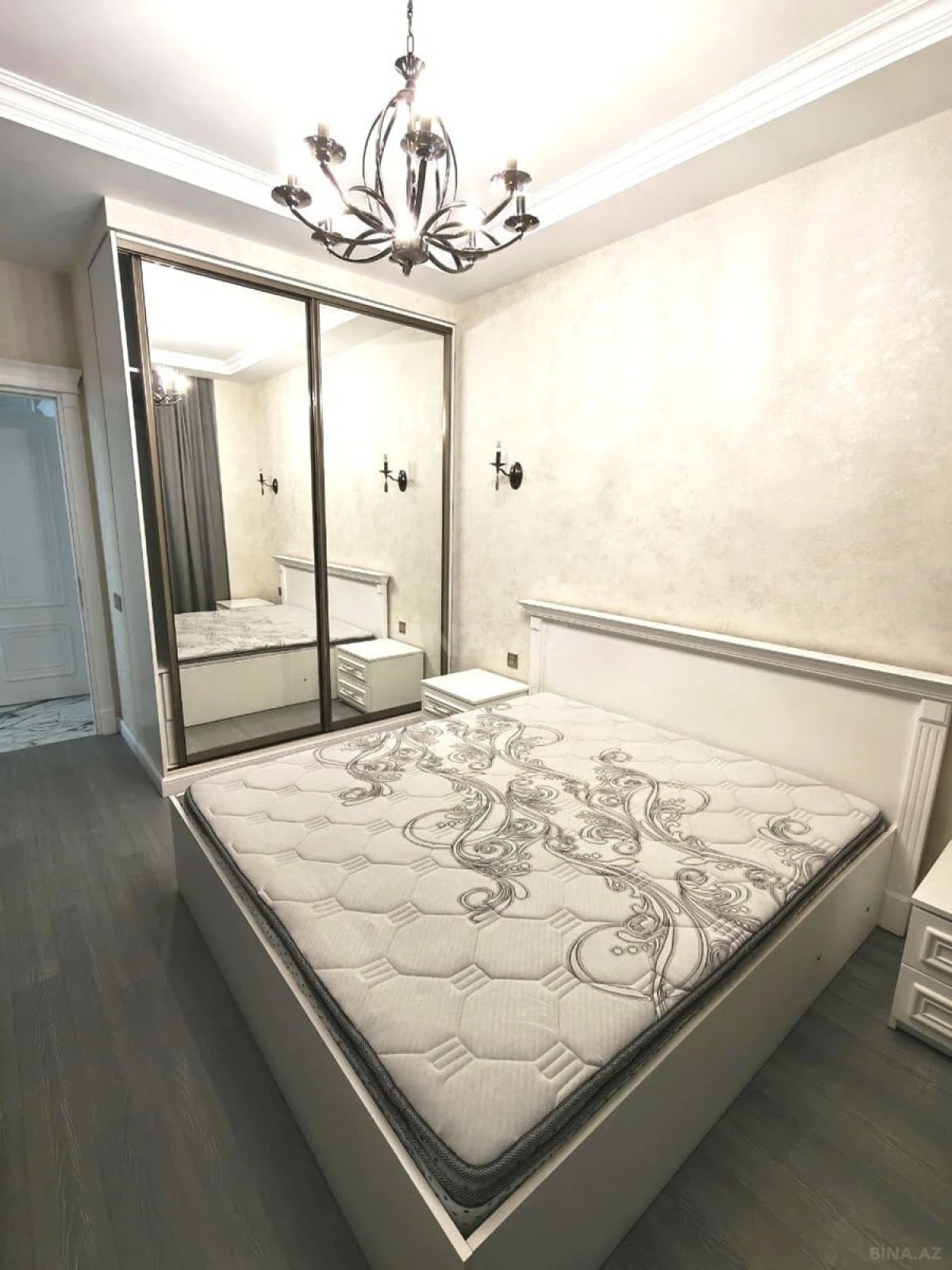 Kirayə verilir 2 otaqlı mənzil 70 m²