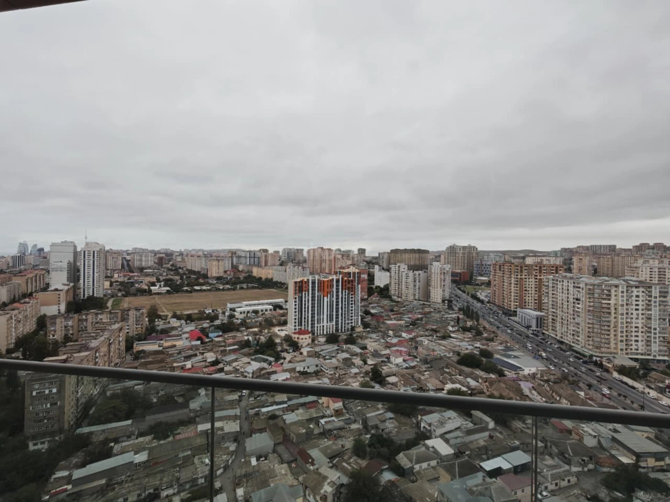 Kirayə verilir 2 otaqlı mənzil 70 m²