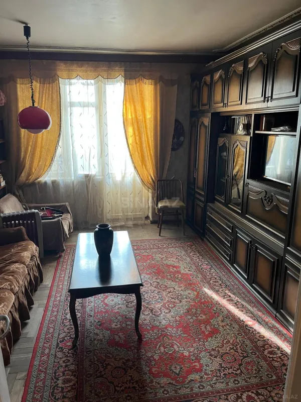 Satılır 3 otaqlı mənzil 115 m²