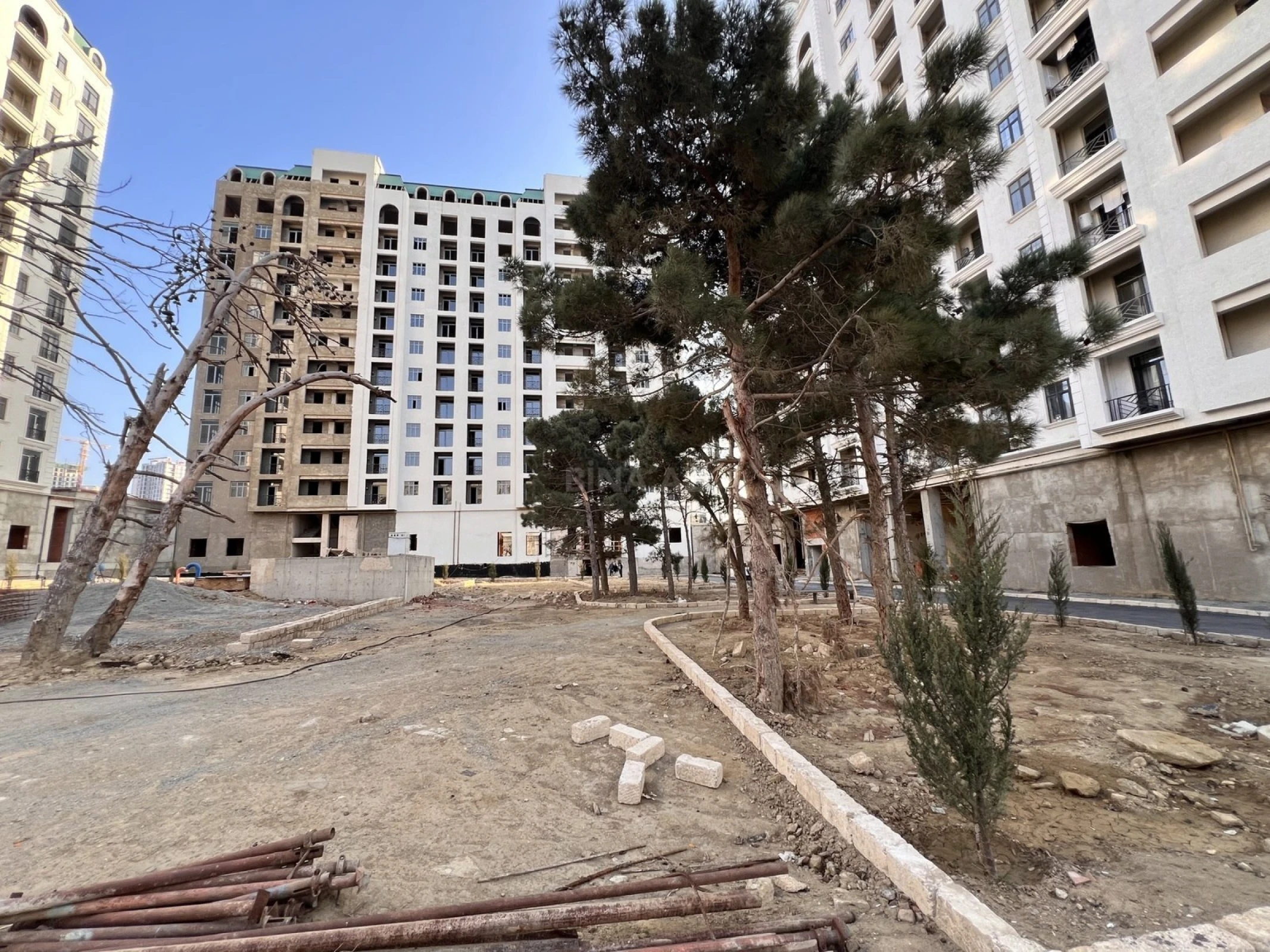 Satılır 2 otaqlı mənzil 44 m²