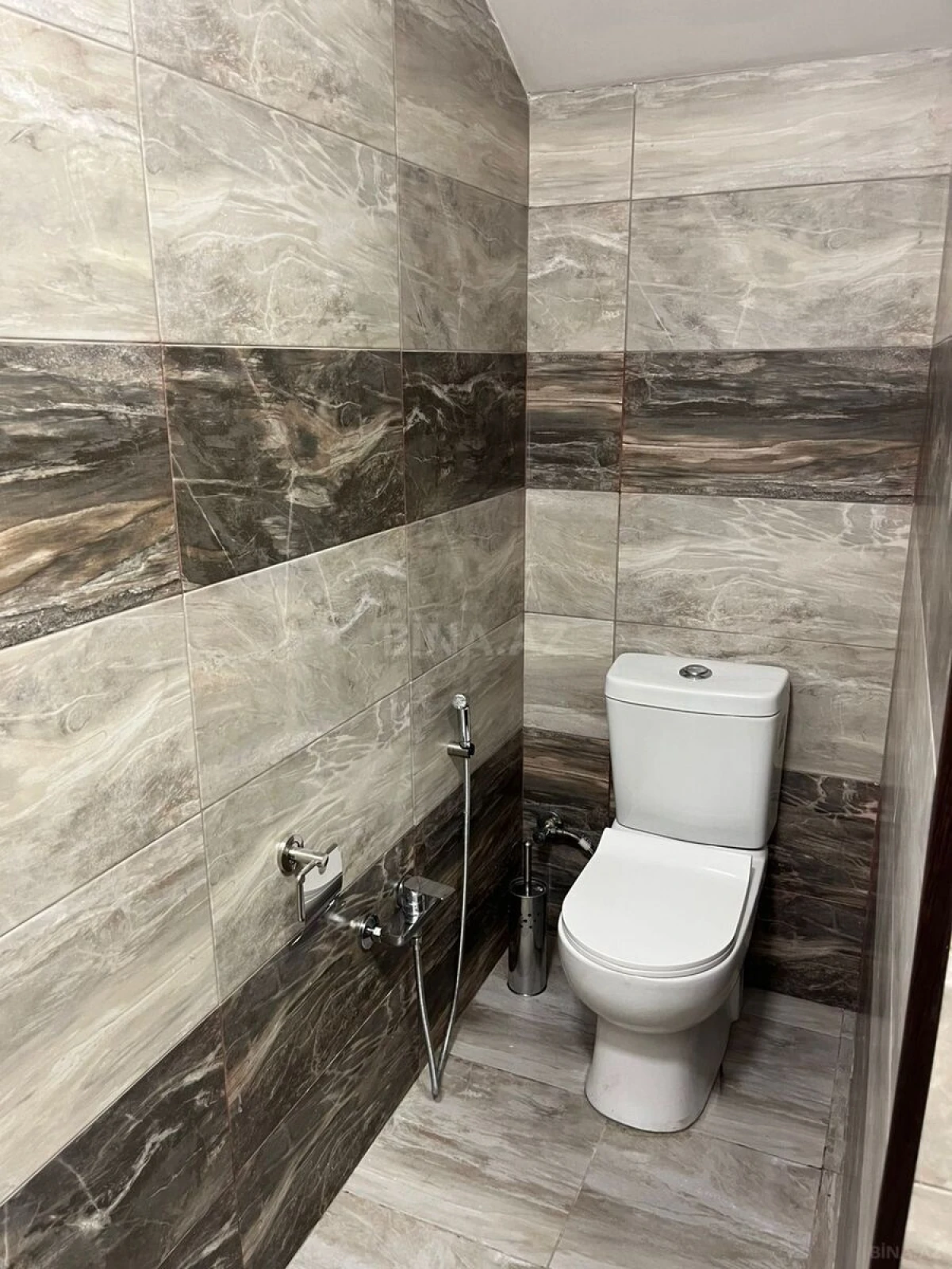 Kirayə verilir obyekt 140 m²