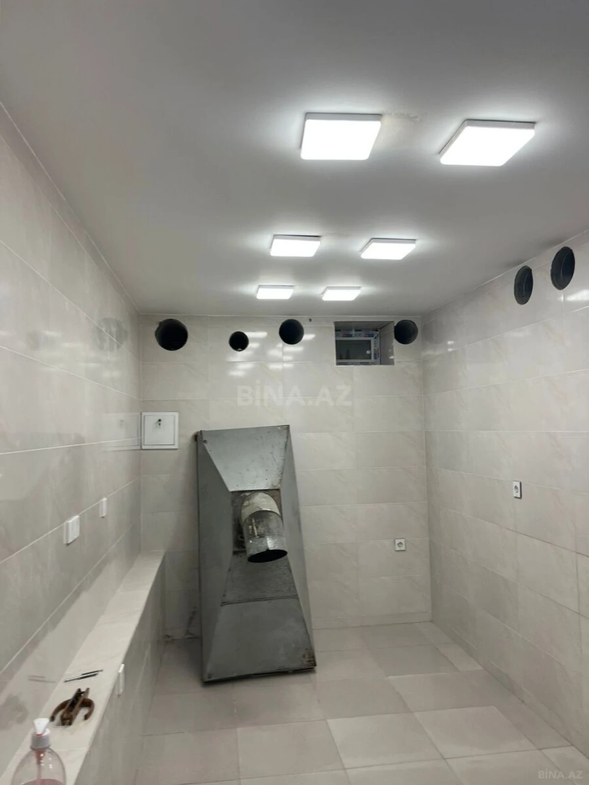 Kirayə verilir obyekt 140 m²