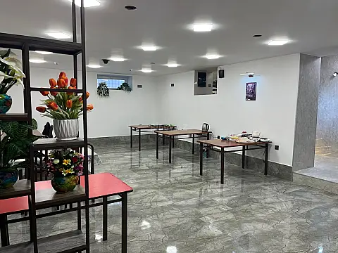 Kirayə verilir obyekt 140 m²