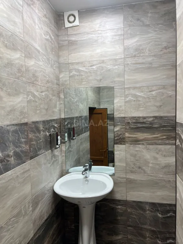 Kirayə verilir obyekt 140 m²