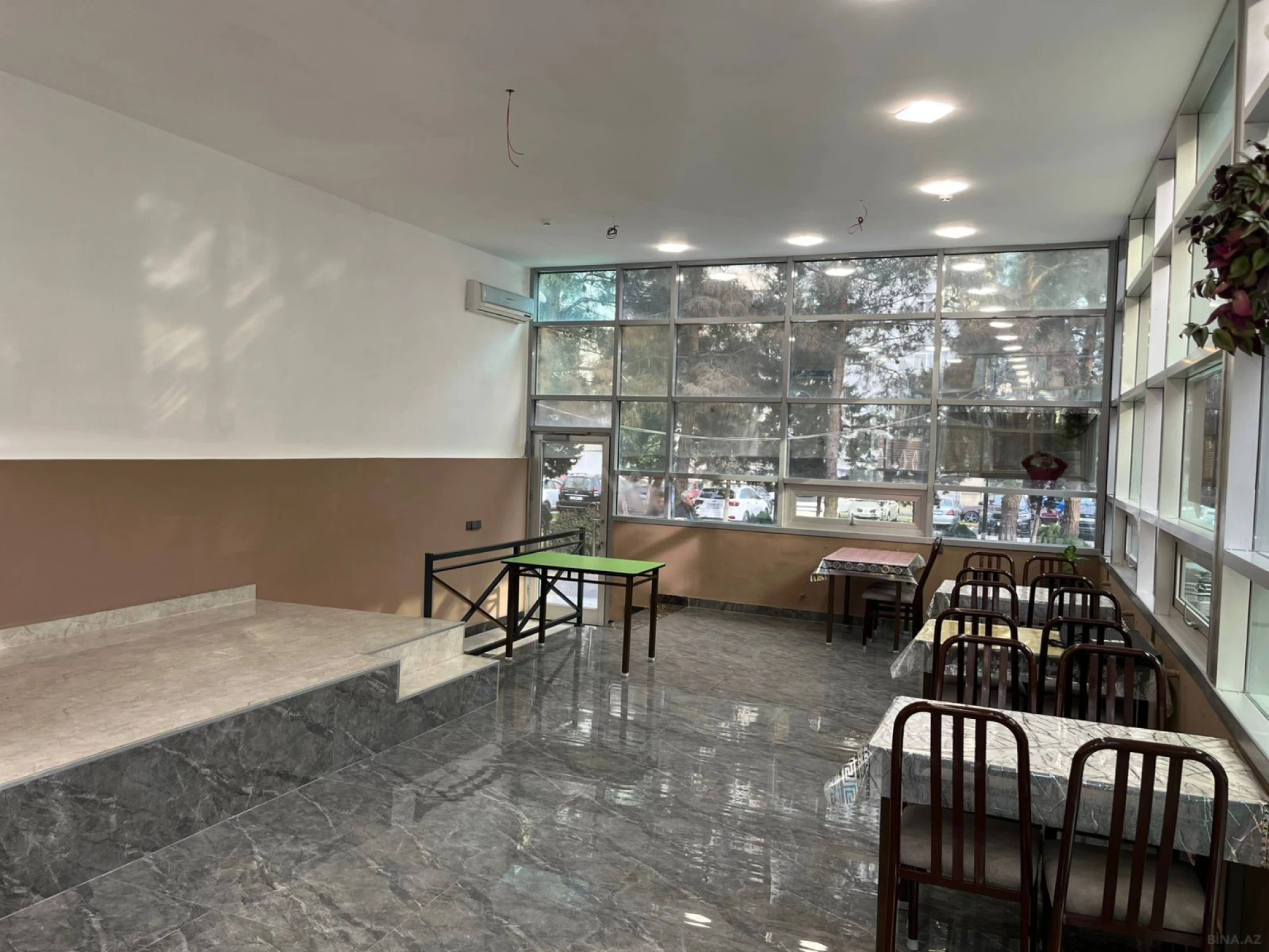 Kirayə verilir obyekt 140 m²