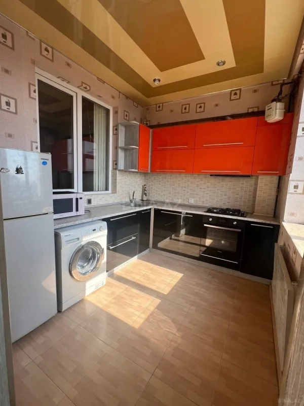Satılır 2 otaqlı mənzil 60 m²