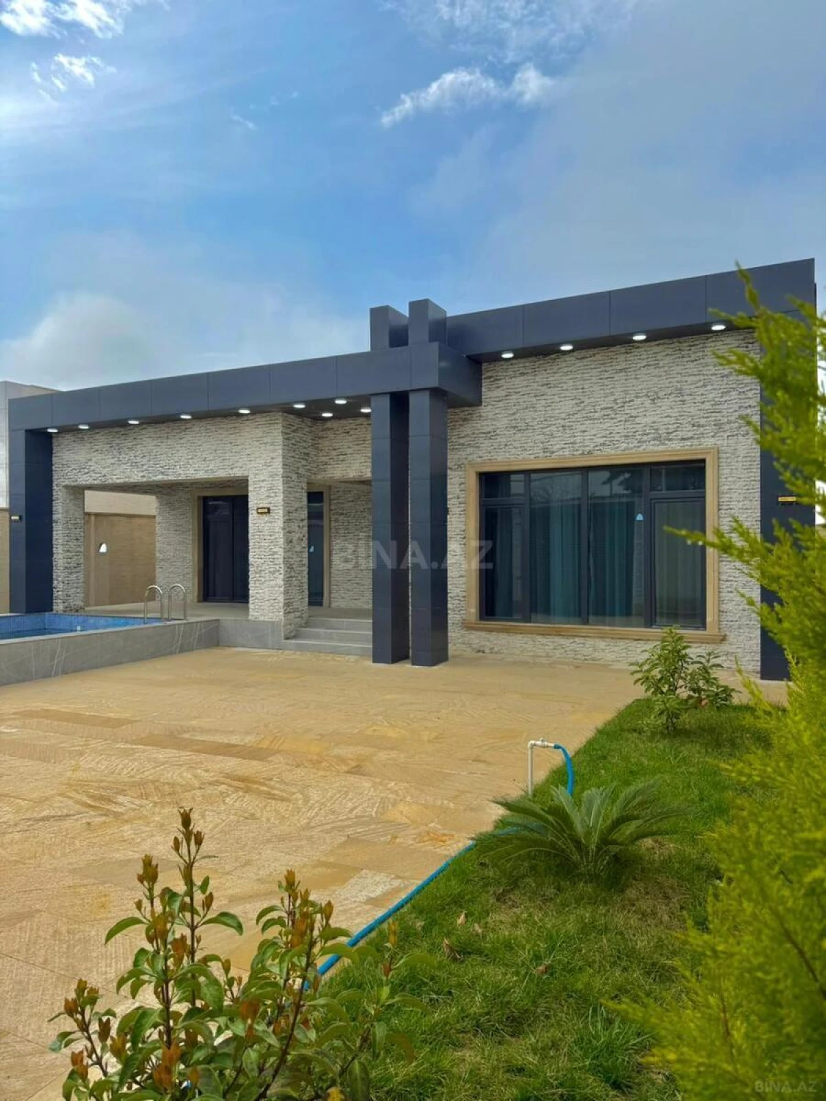 Satılır 4 otaqlı həyət evi 170 m²