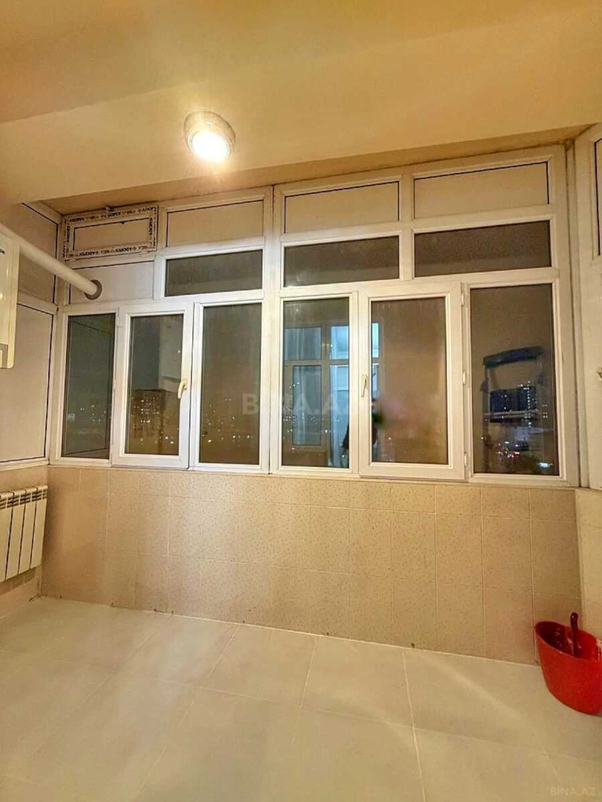 Satılır 4 otaqlı mənzil 155 m²