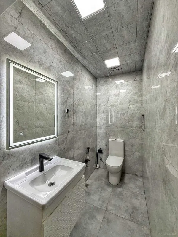 Satılır 4 otaqlı mənzil 155 m²