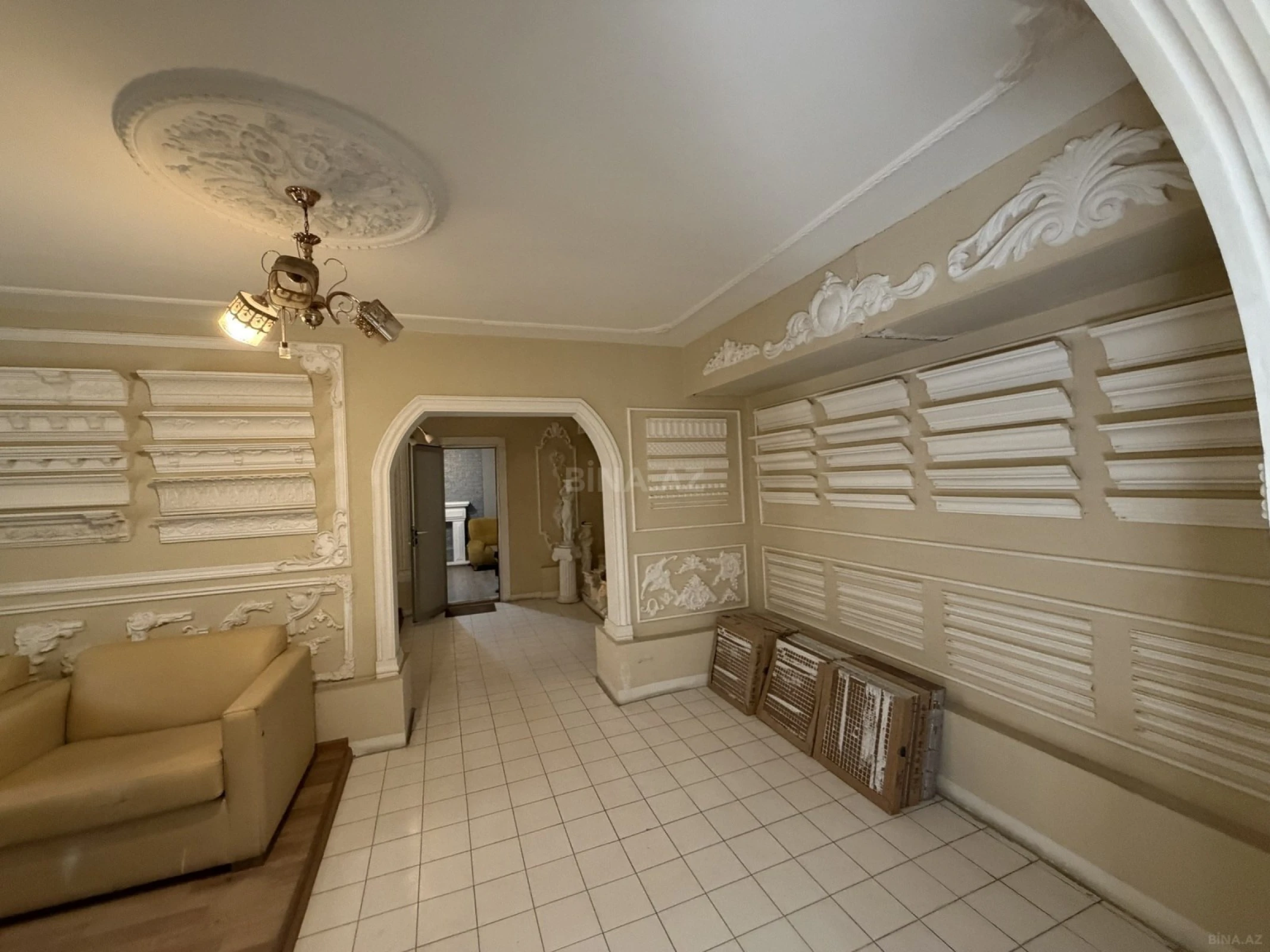 Kirayə verilir 4 otaqlı ofis 150 m²