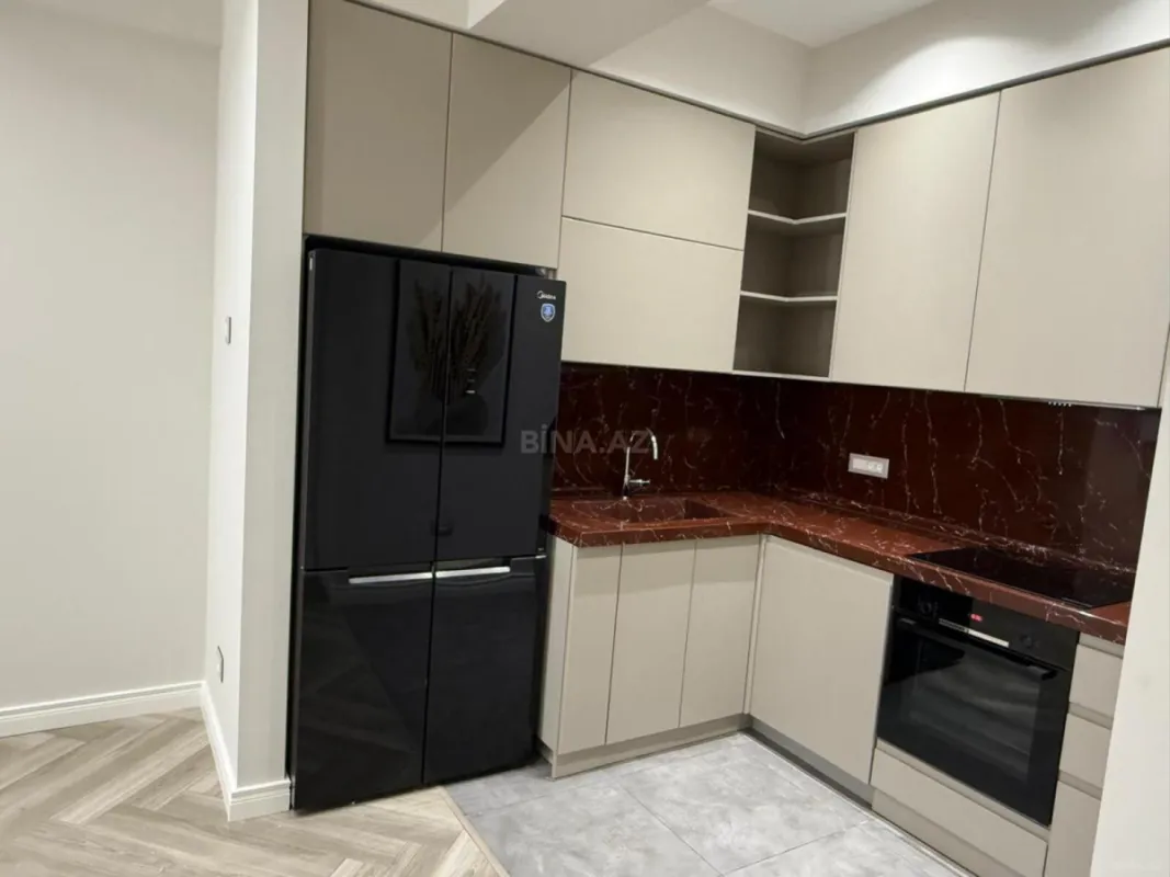 Satılır 2 otaqlı mənzil 67 m²