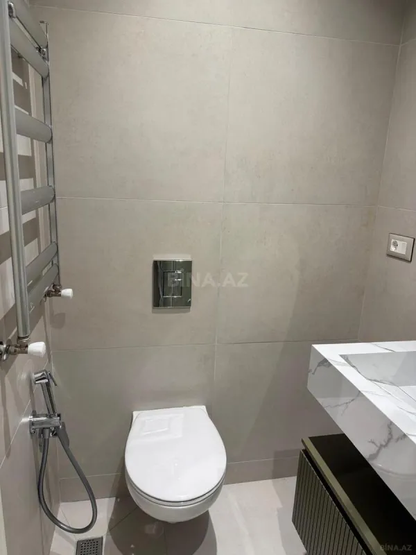 Satılır 2 otaqlı mənzil 67 m²