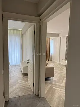 Satılır 2 otaqlı mənzil 67 m²
