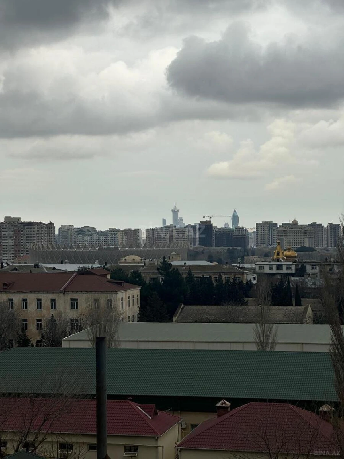 Satılır 3 otaqlı mənzil 95 m²