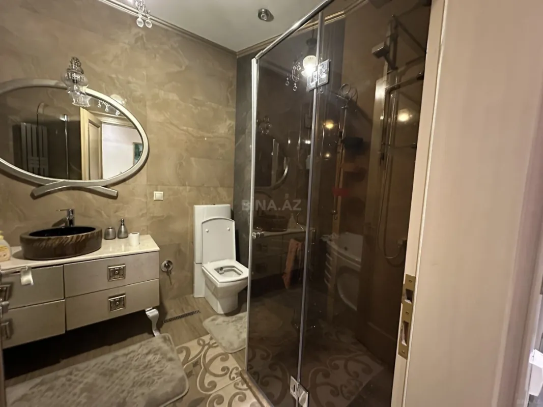 Kirayə verilir 3 otaqlı mənzil 170 m²