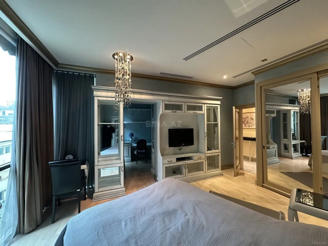 Kirayə verilir 3 otaqlı mənzil 170 m²