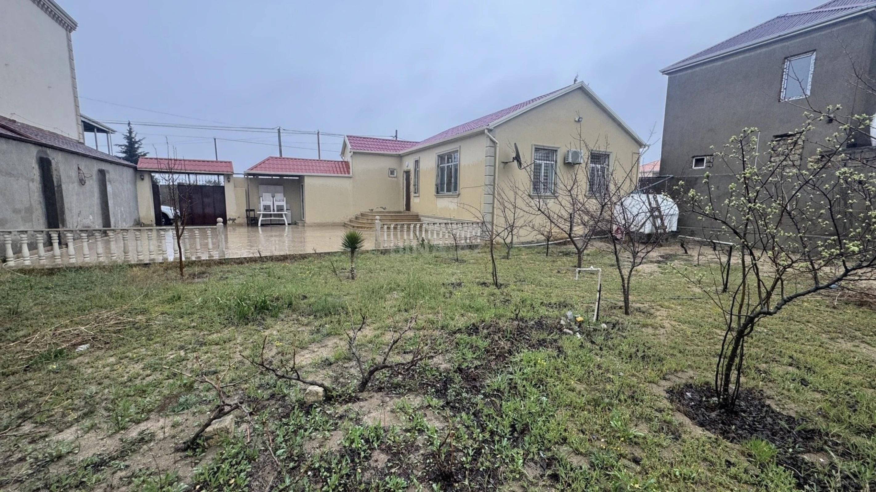 Satılır 3 otaqlı həyət evi 88 m²