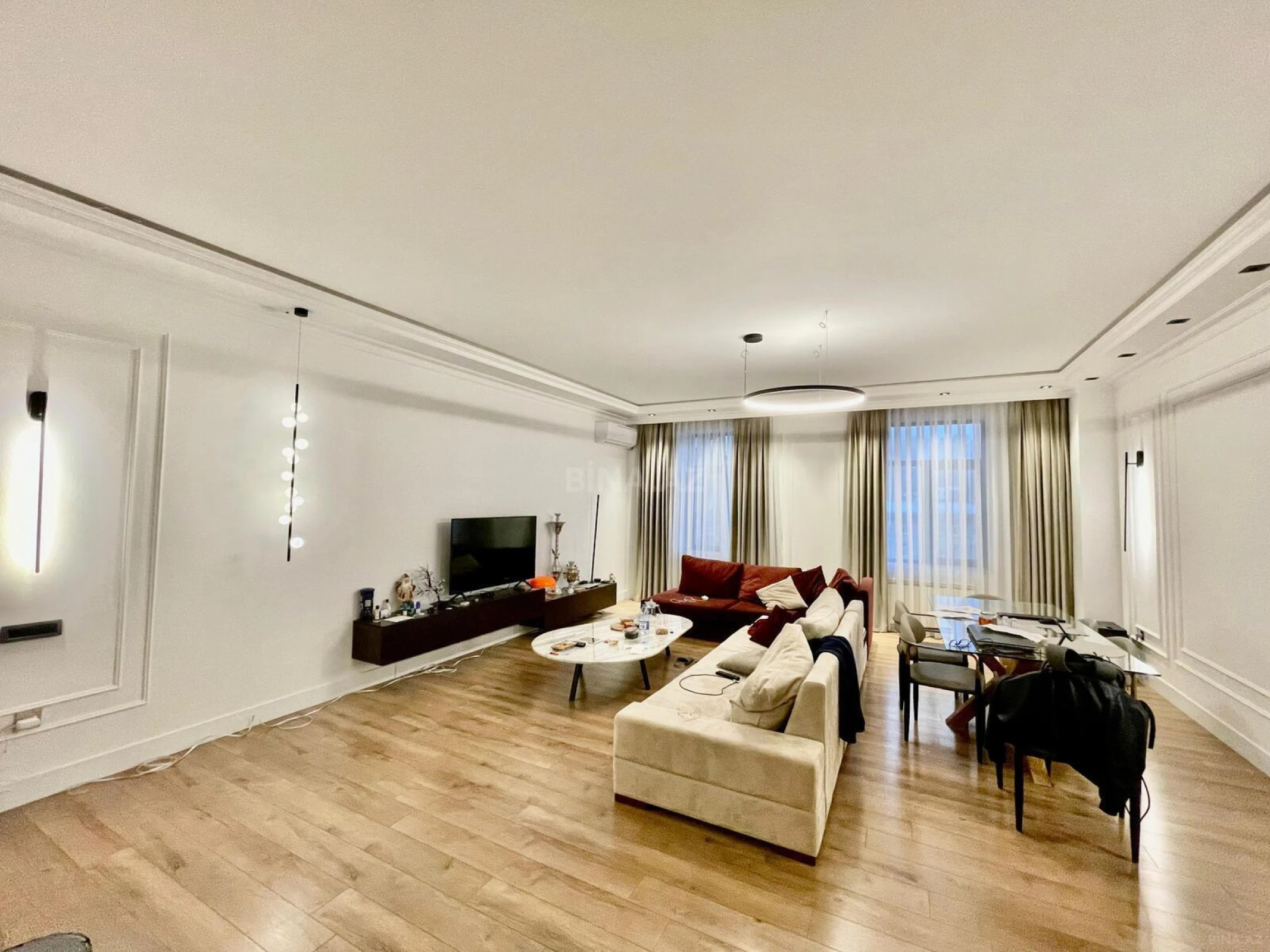 Kirayə verilir 3 otaqlı mənzil 140 m²