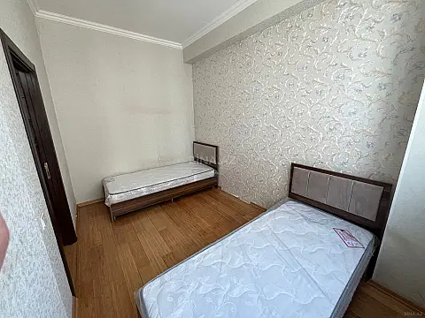 Satılır 2 otaqlı mənzil 58 m²