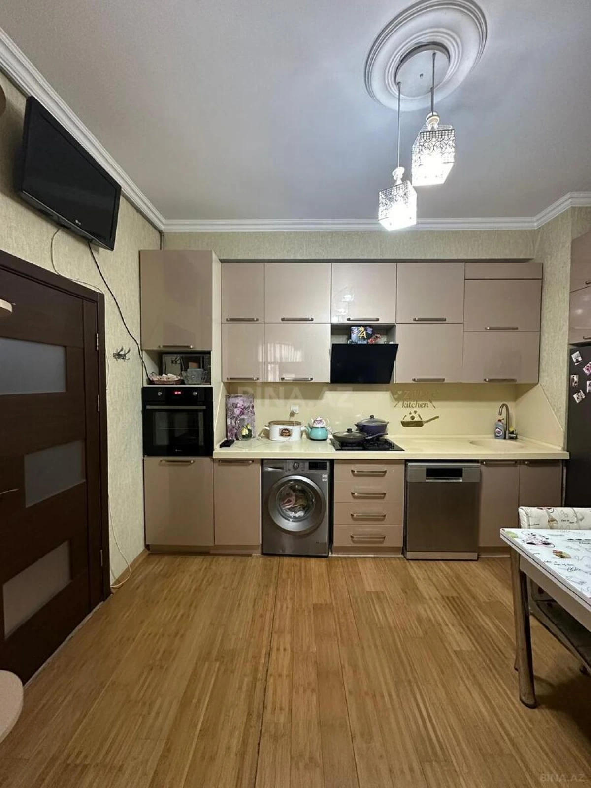 Satılır 2 otaqlı mənzil 58 m²