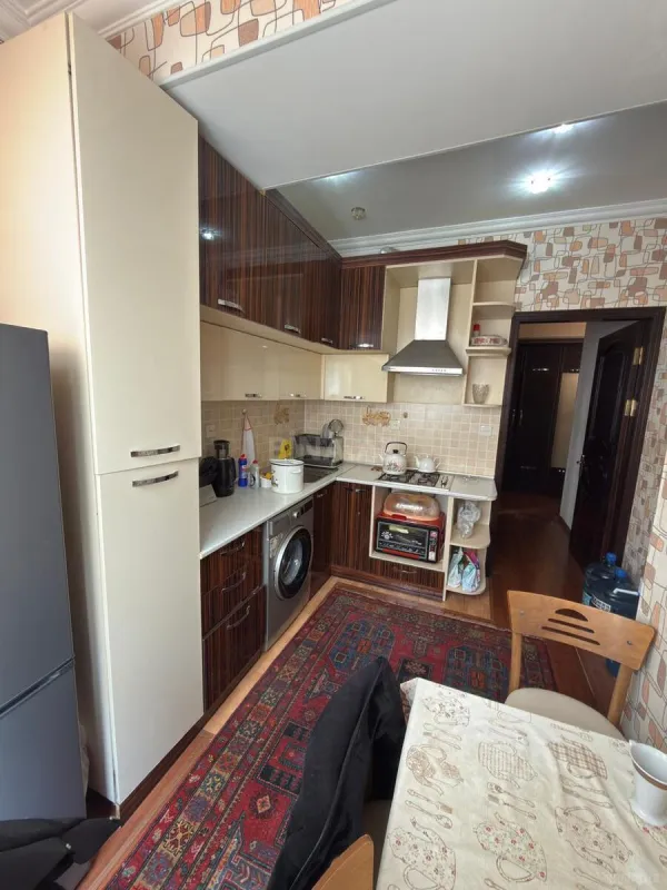Satılır 2 otaqlı mənzil 65 m²