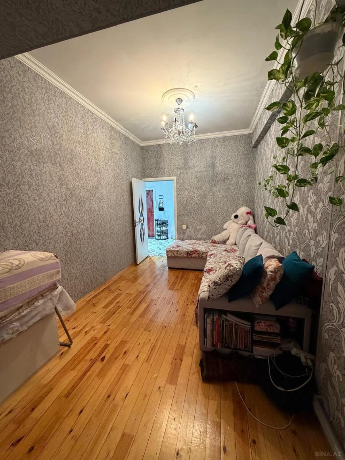 Satılır 2 otaqlı mənzil 65 m²