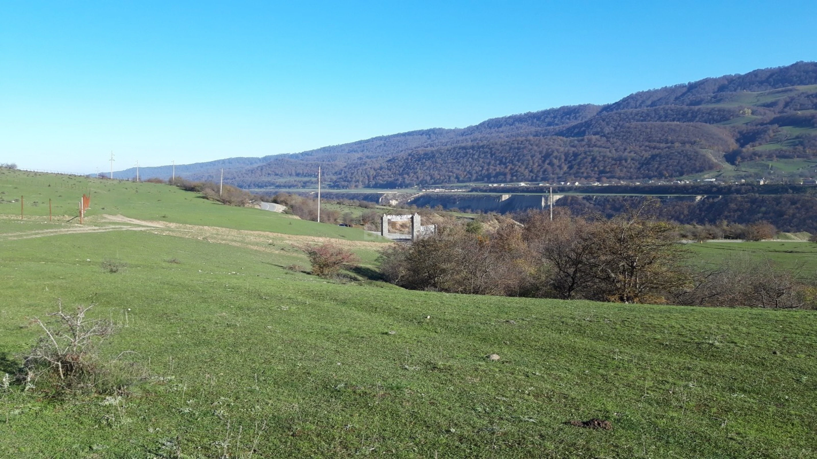 Satılır torpaq sahəsi 25 m²