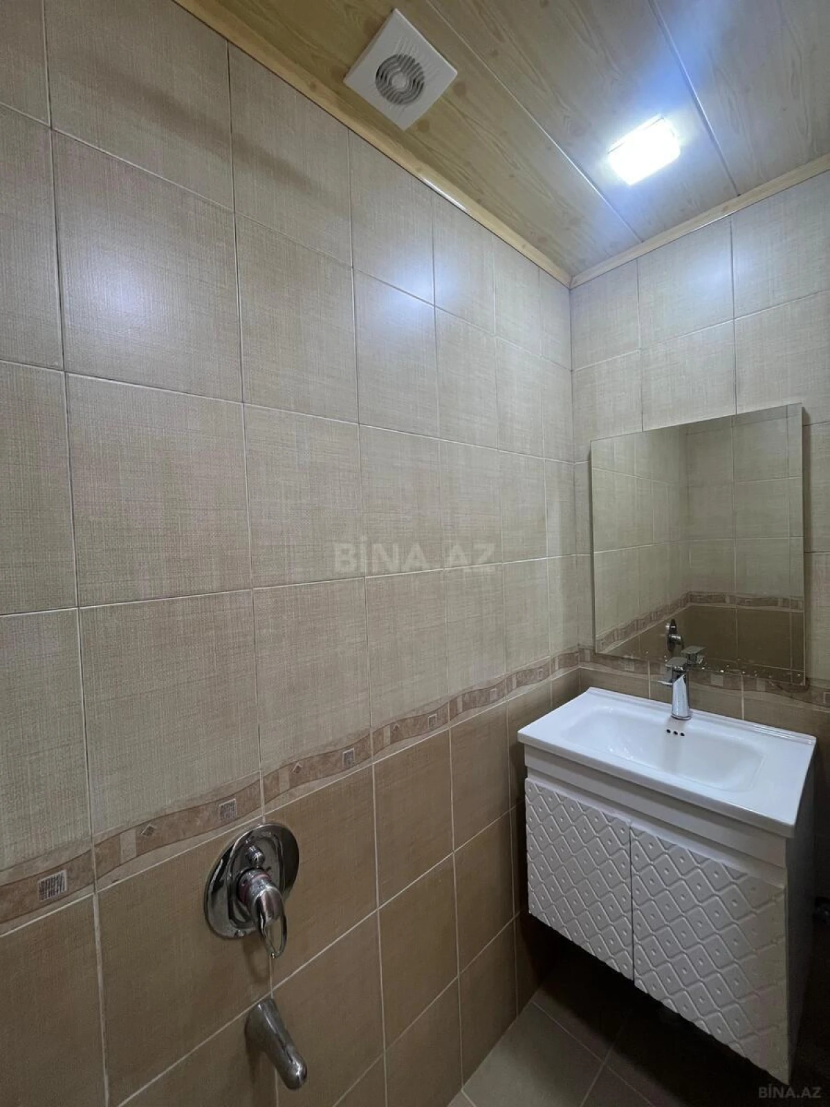 Satılır 3 otaqlı mənzil 65 m²