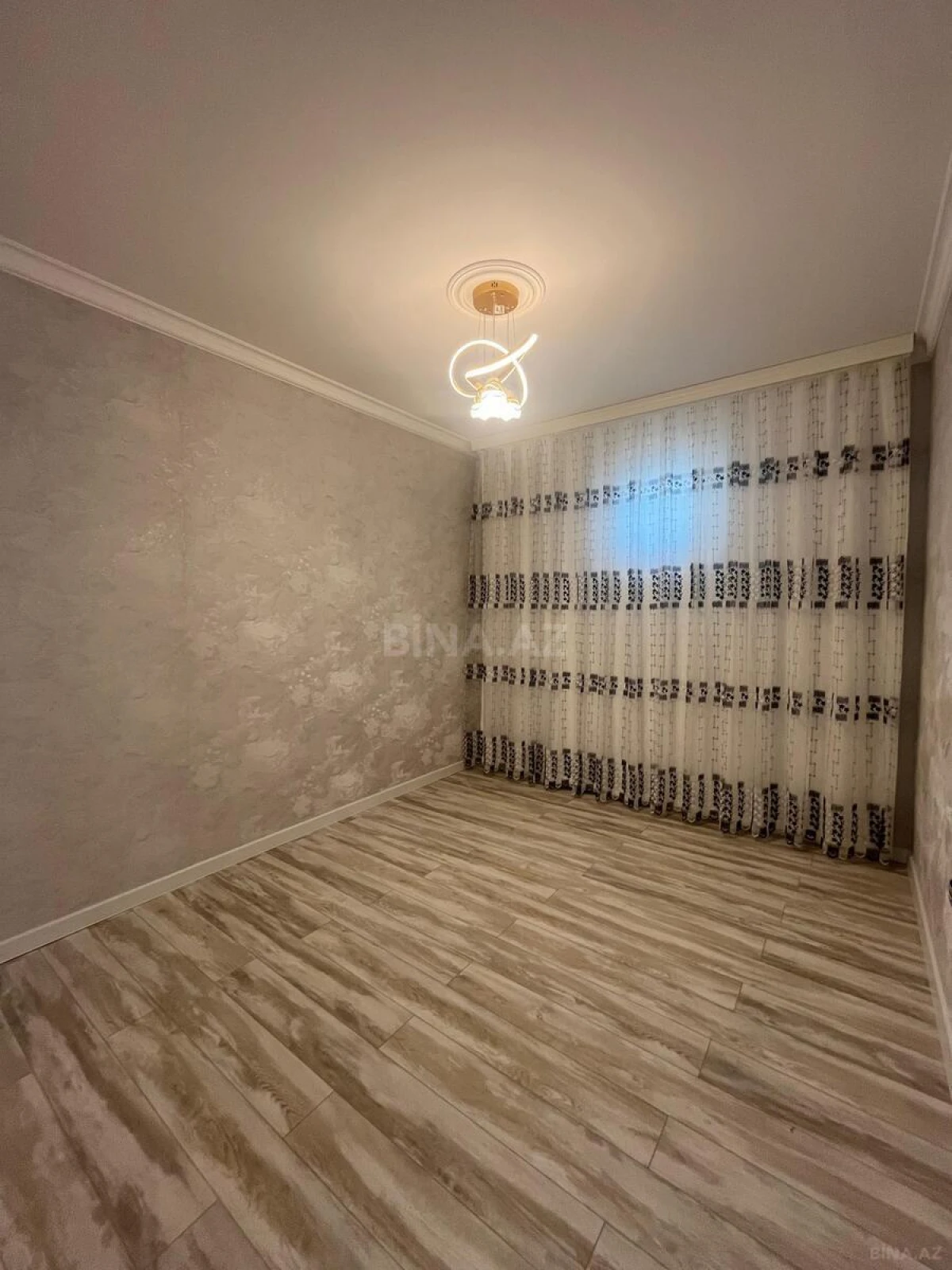 Satılır 3 otaqlı mənzil 65 m²