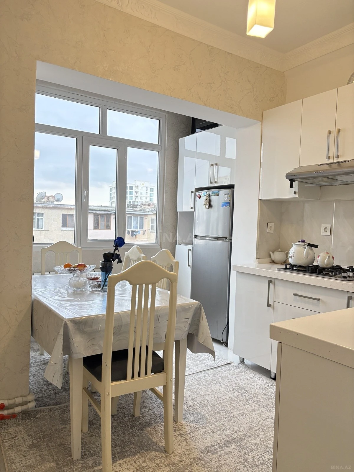 Satılır 2 otaqlı mənzil 65 m²