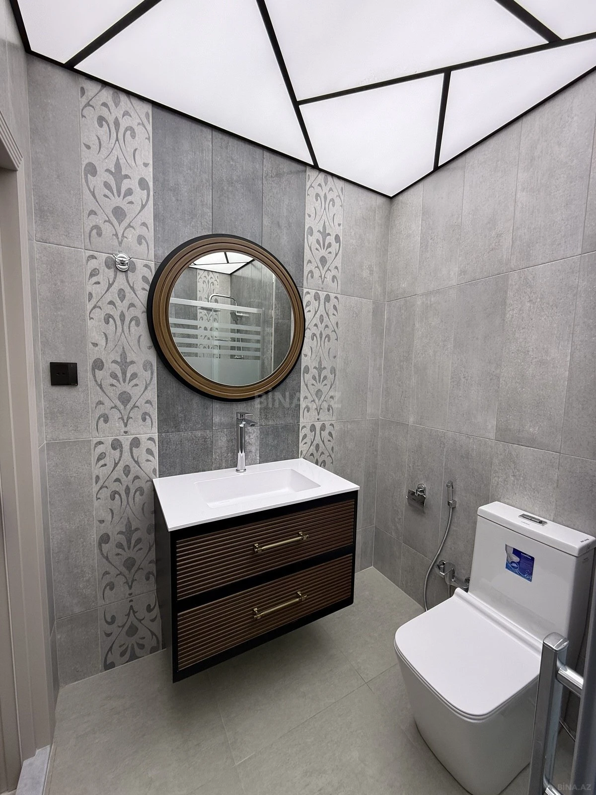 Satılır 3 otaqlı mənzil 86 m²