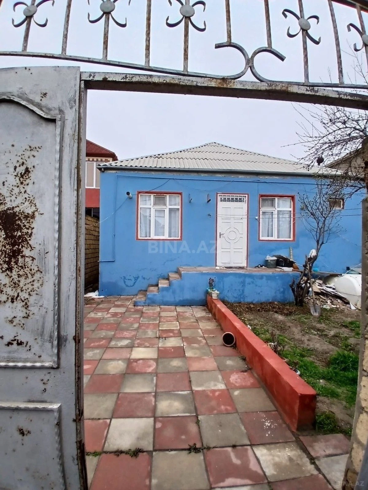 Satılır 4 otaqlı həyət evi 120 m²