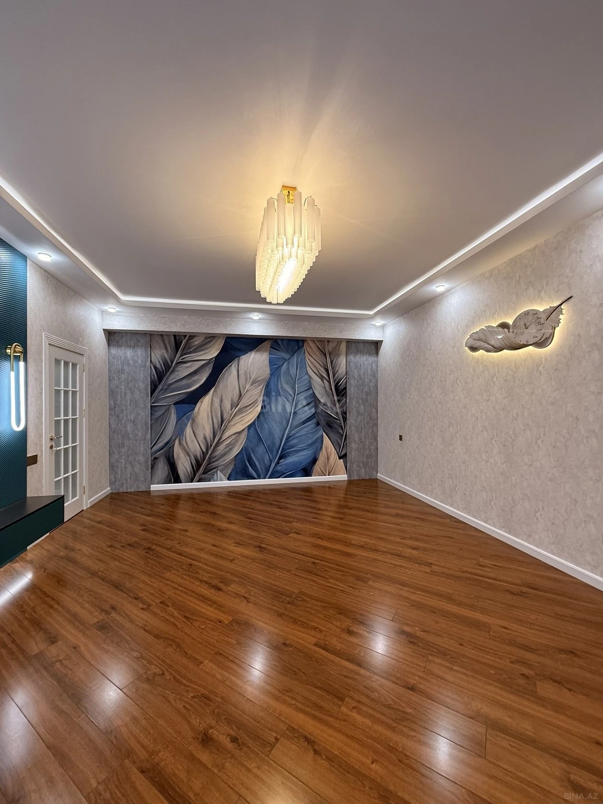 Satılır 2 otaqlı mənzil 84 m²