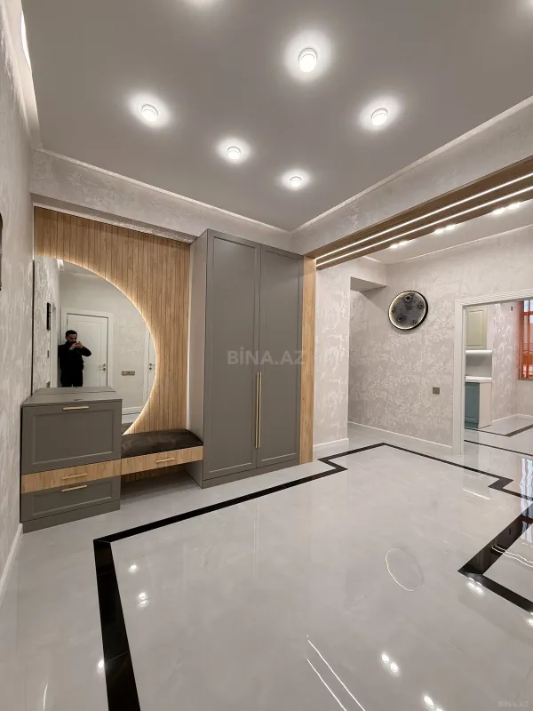 Satılır 2 otaqlı mənzil 84 m²