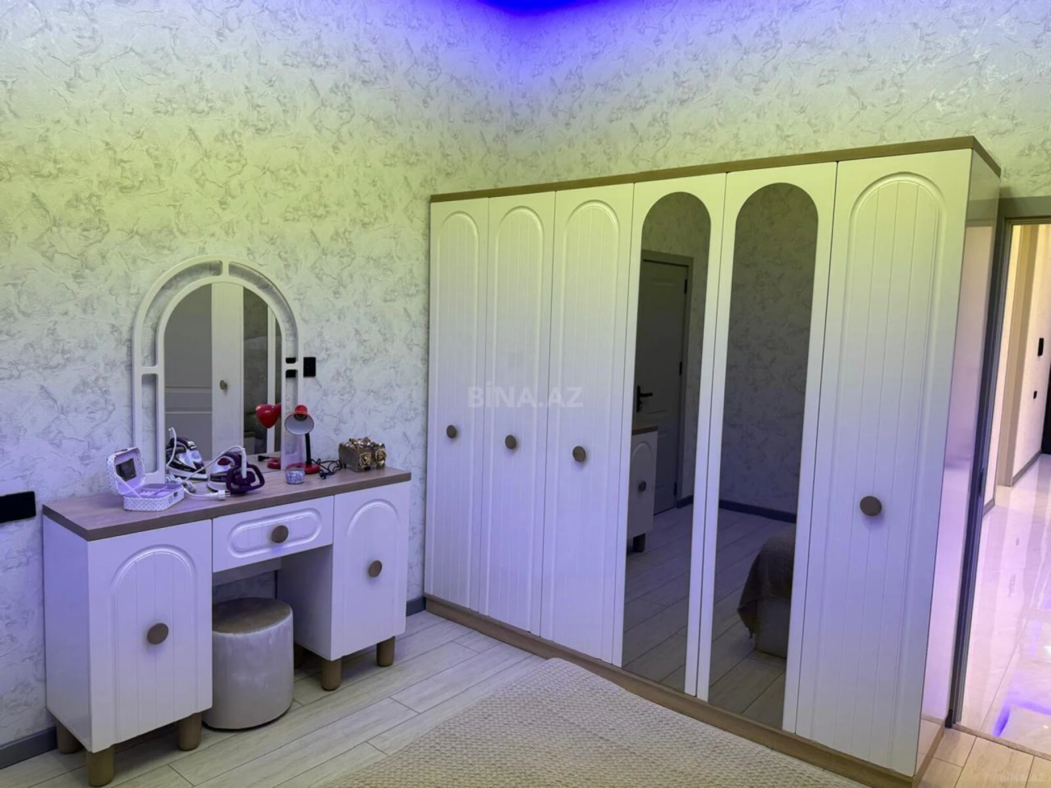 Satılır 4 otaqlı həyət evi 170 m²