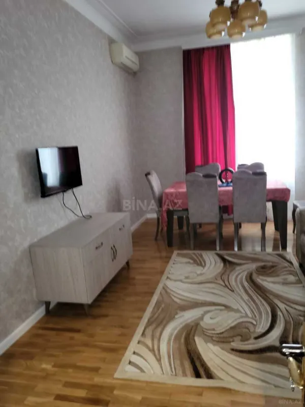 Satılır 3 otaqlı mənzil 90 m²