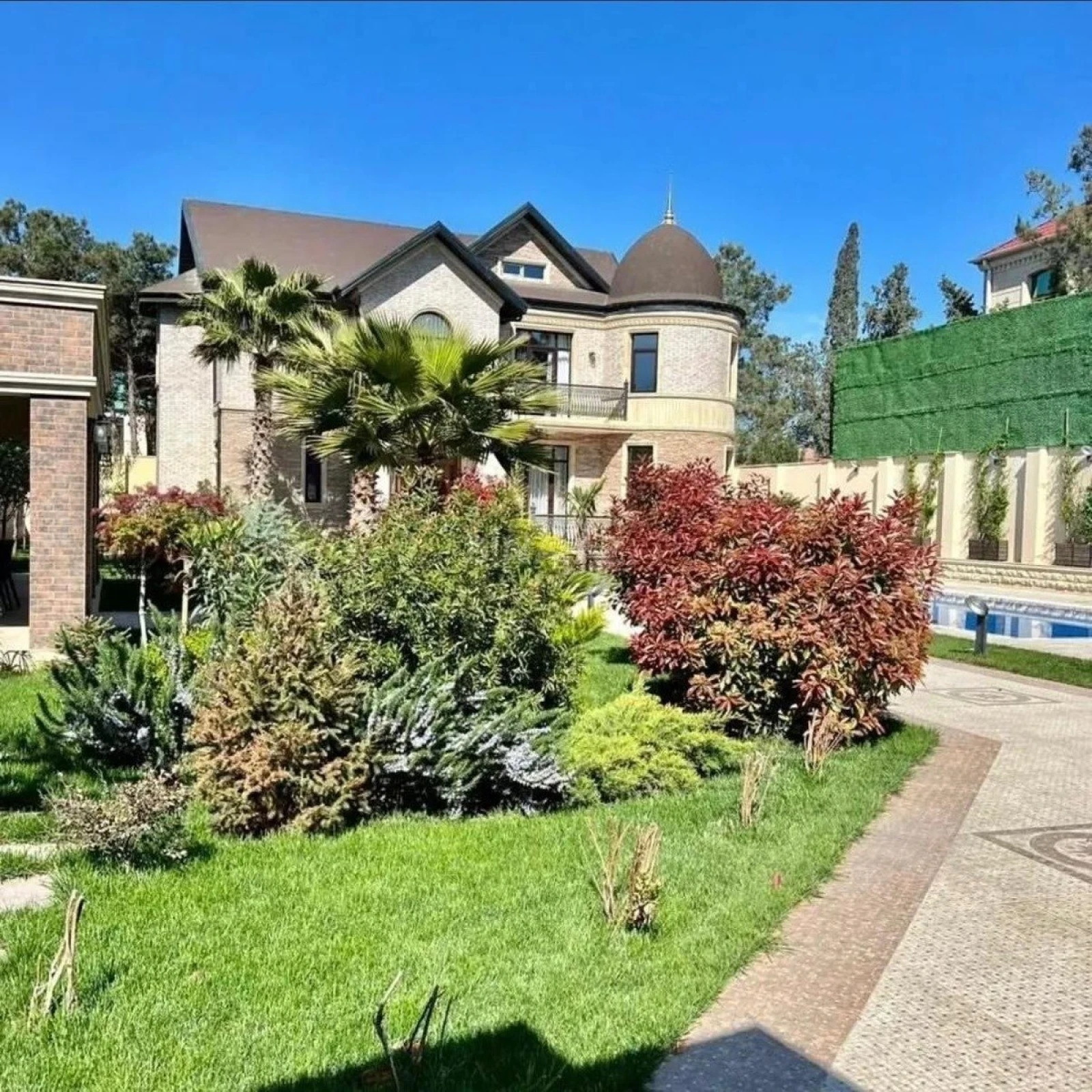 Kirayə verilir 5 otaqlı həyət evi 500 m²