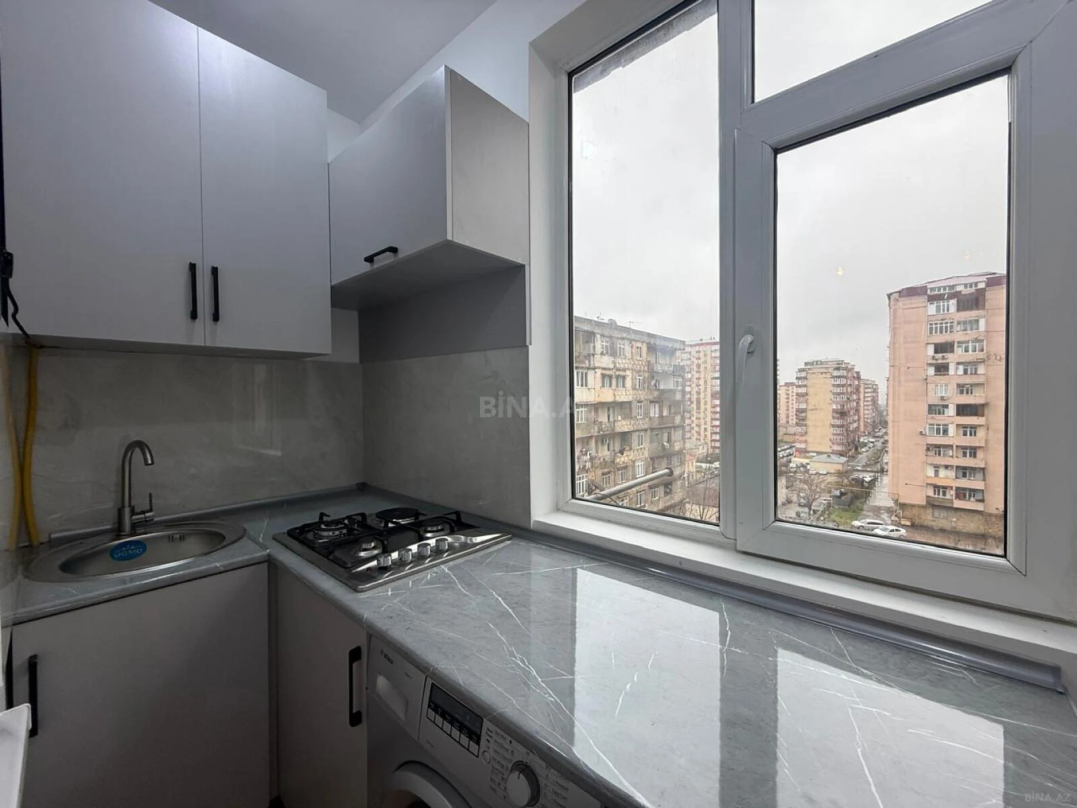 Satılır 2 otaqlı mənzil 42 m²