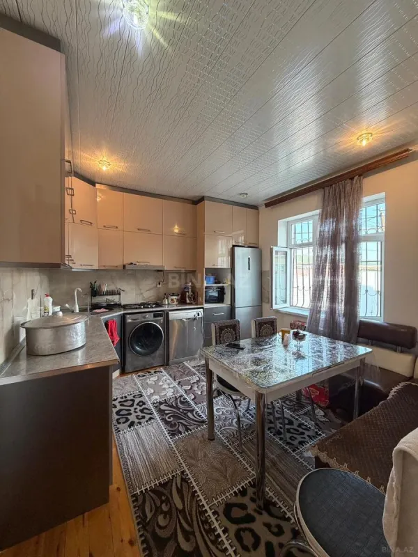 Satılır 4 otaqlı həyət evi 140 m²