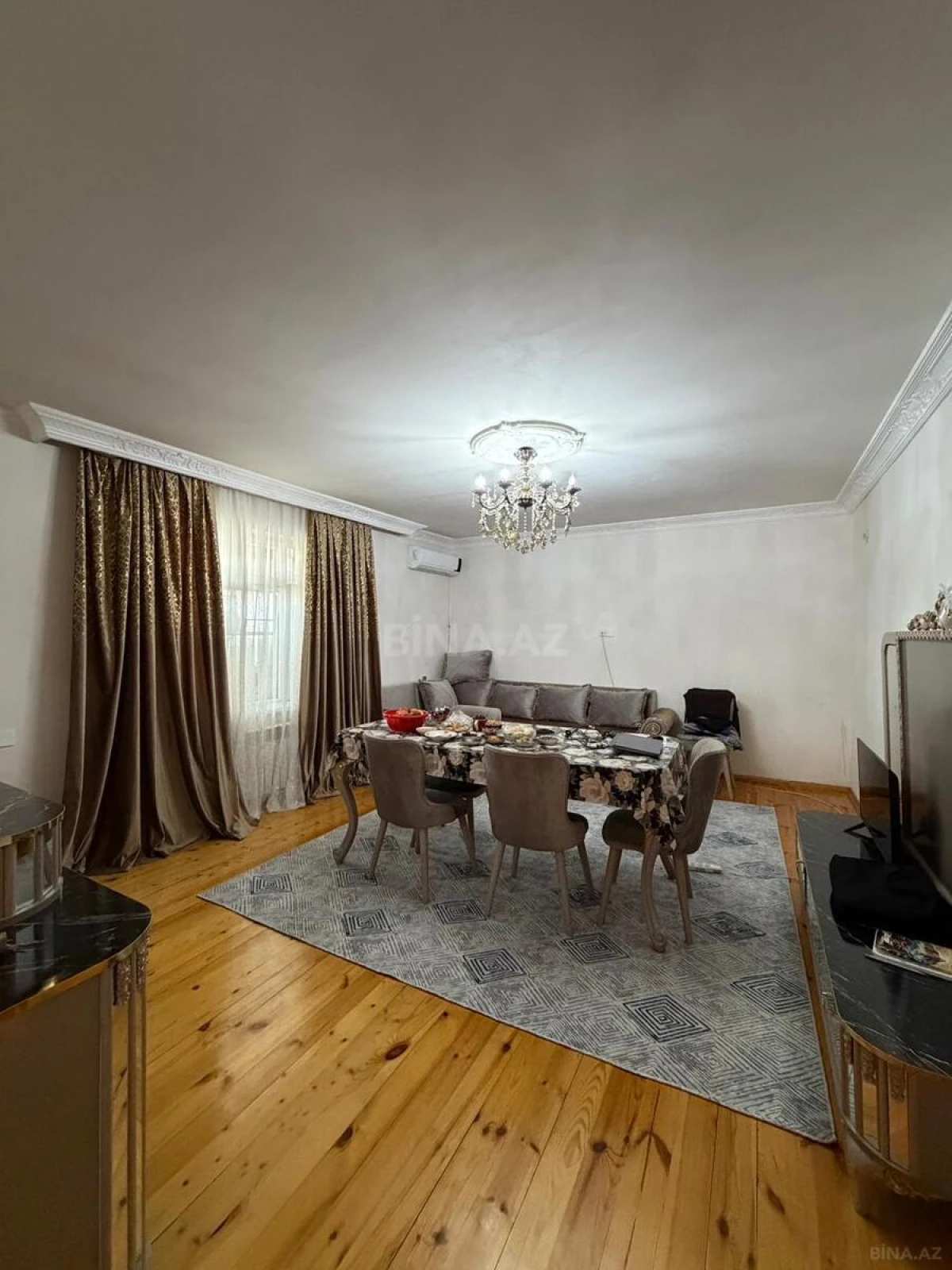 Satılır 4 otaqlı həyət evi 140 m²